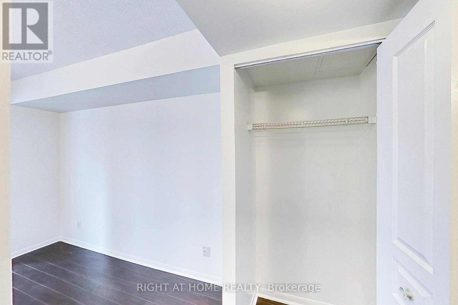 1813 - 18 Yonge Street, Toronto, Ontario M5E 1Z8 - Photo 21 - C13463086