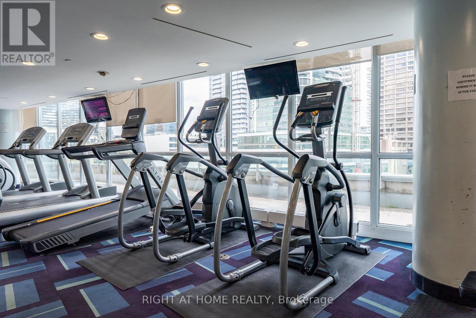 1813 - 18 Yonge Street, Toronto, Ontario M5E 1Z8 - Photo 31 - C13463086