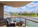 1160 Sunset Drive Unit# 302, Kelowna, BC V1Y 9P7