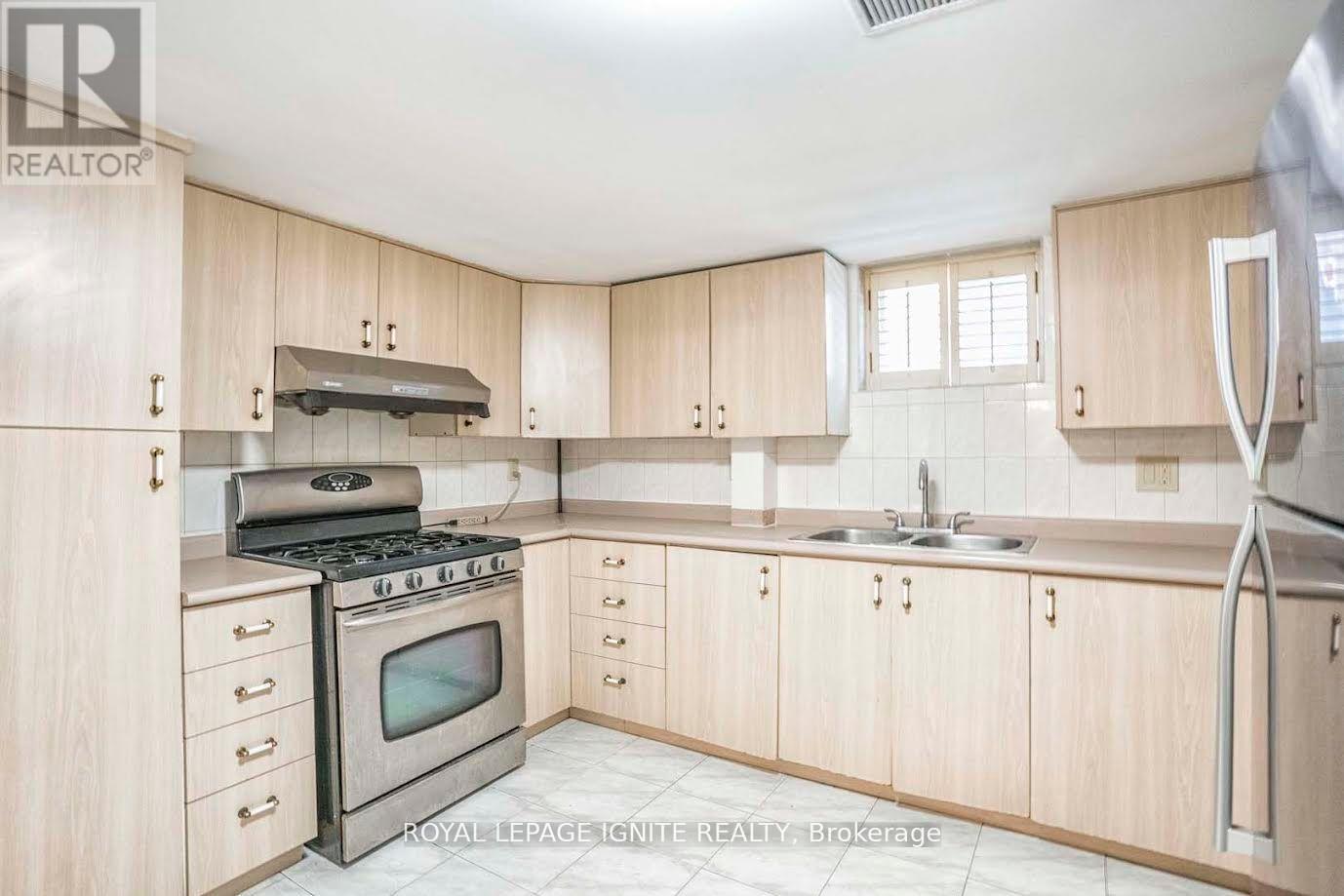 Bsmt - 71 Barrymore Road, Toronto, Ontario  M1J 1W5 - Photo 6 - E13462976
