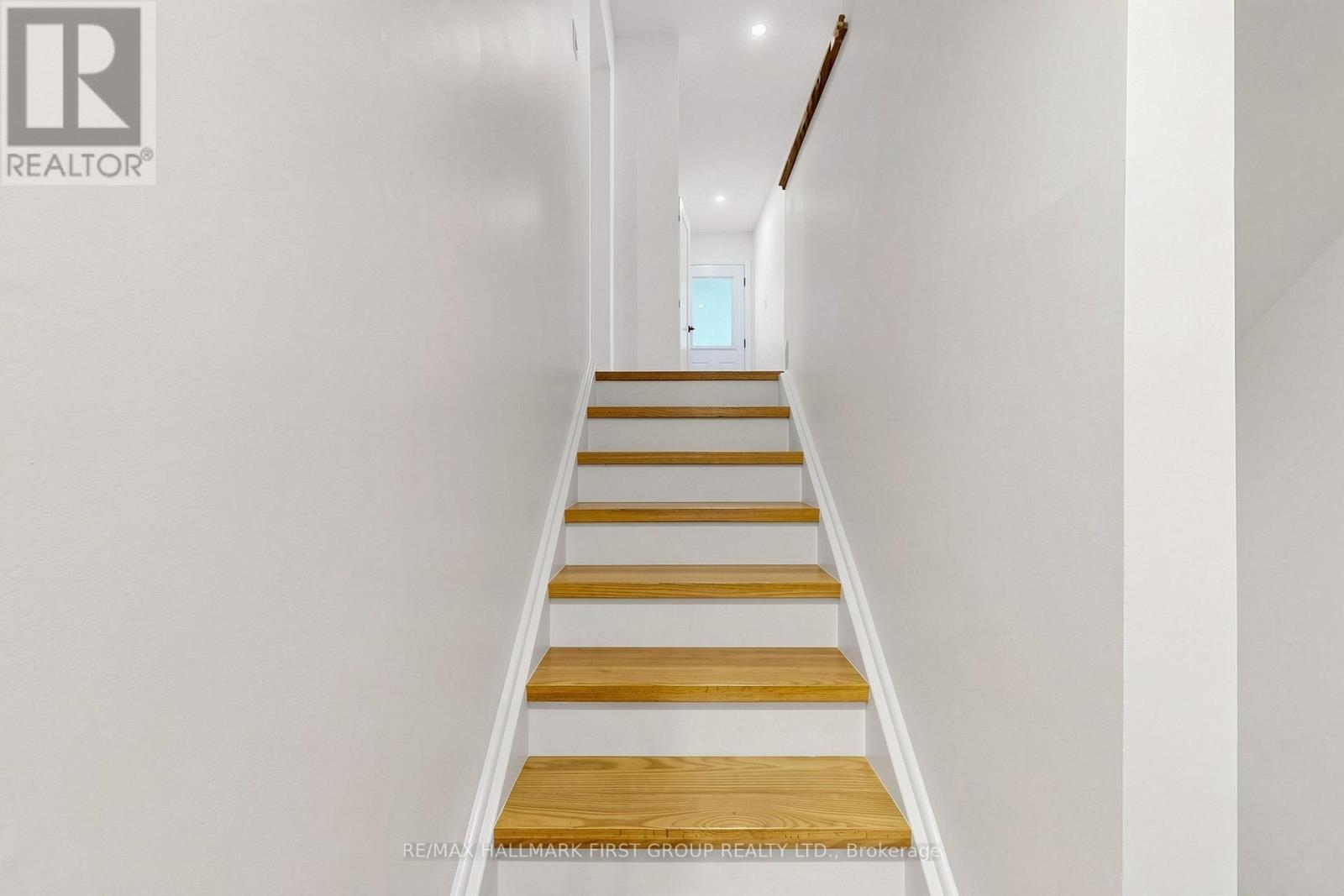 1746 Bronte Square, Pickering, Ontario  L1V 3B8 - Photo 32 - E13463084