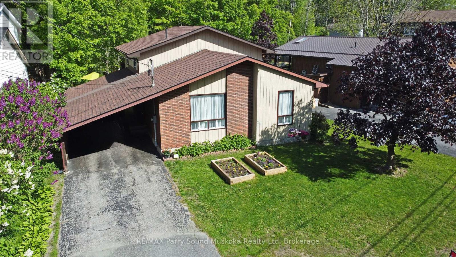 28 Forest Street, Parry Sound, Ontario  P2A 2P9 - Photo 3 - X13235546