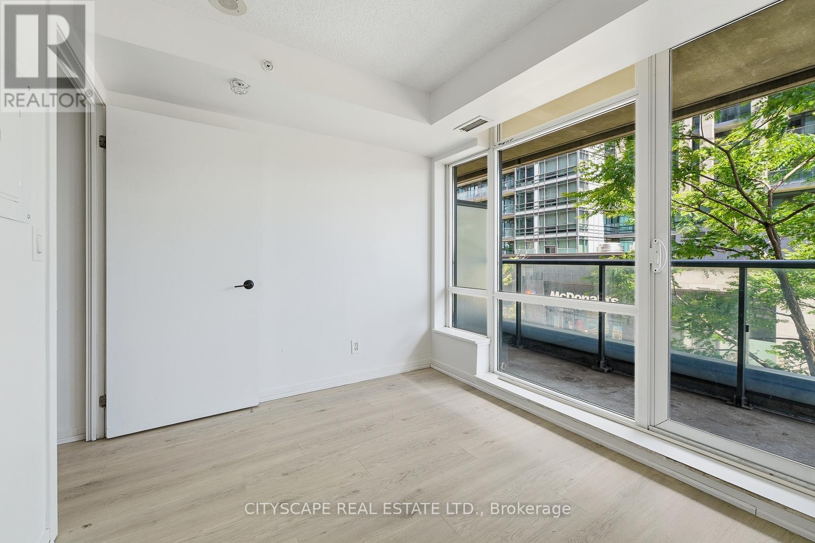211 - 20 Joe Shuster Way, Toronto, Ontario  M6K 0A3 - Photo 10 - C13461538