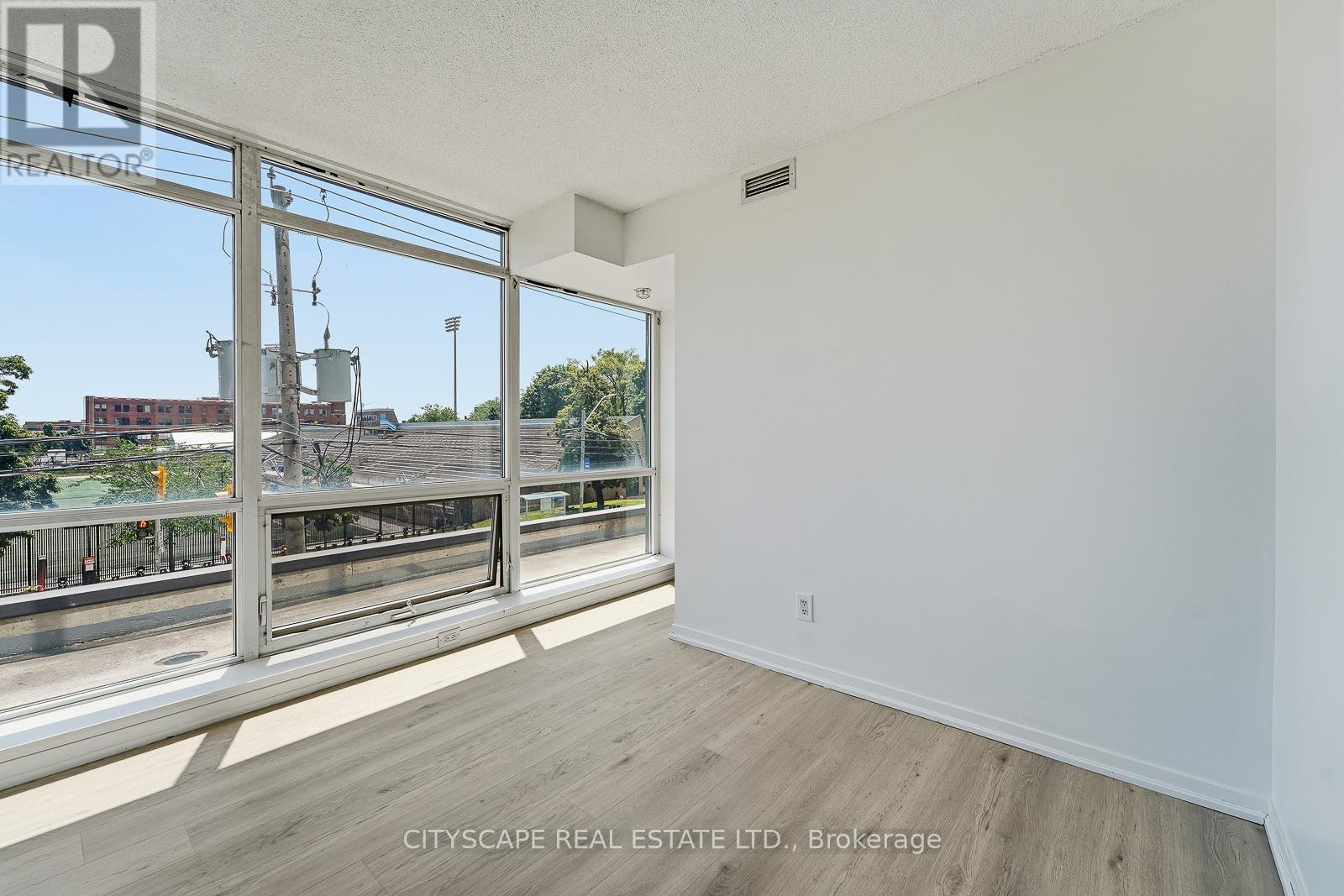 211 - 20 Joe Shuster Way, Toronto, Ontario  M6K 0A3 - Photo 11 - C13461538
