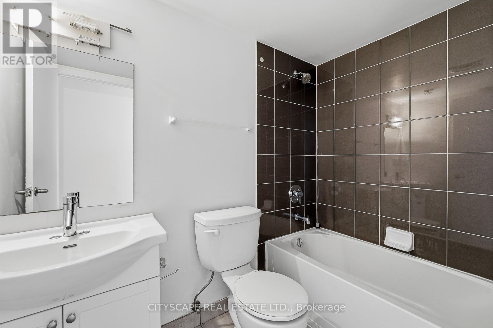 211 - 20 Joe Shuster Way, Toronto, Ontario  M6K 0A3 - Photo 15 - C13461538