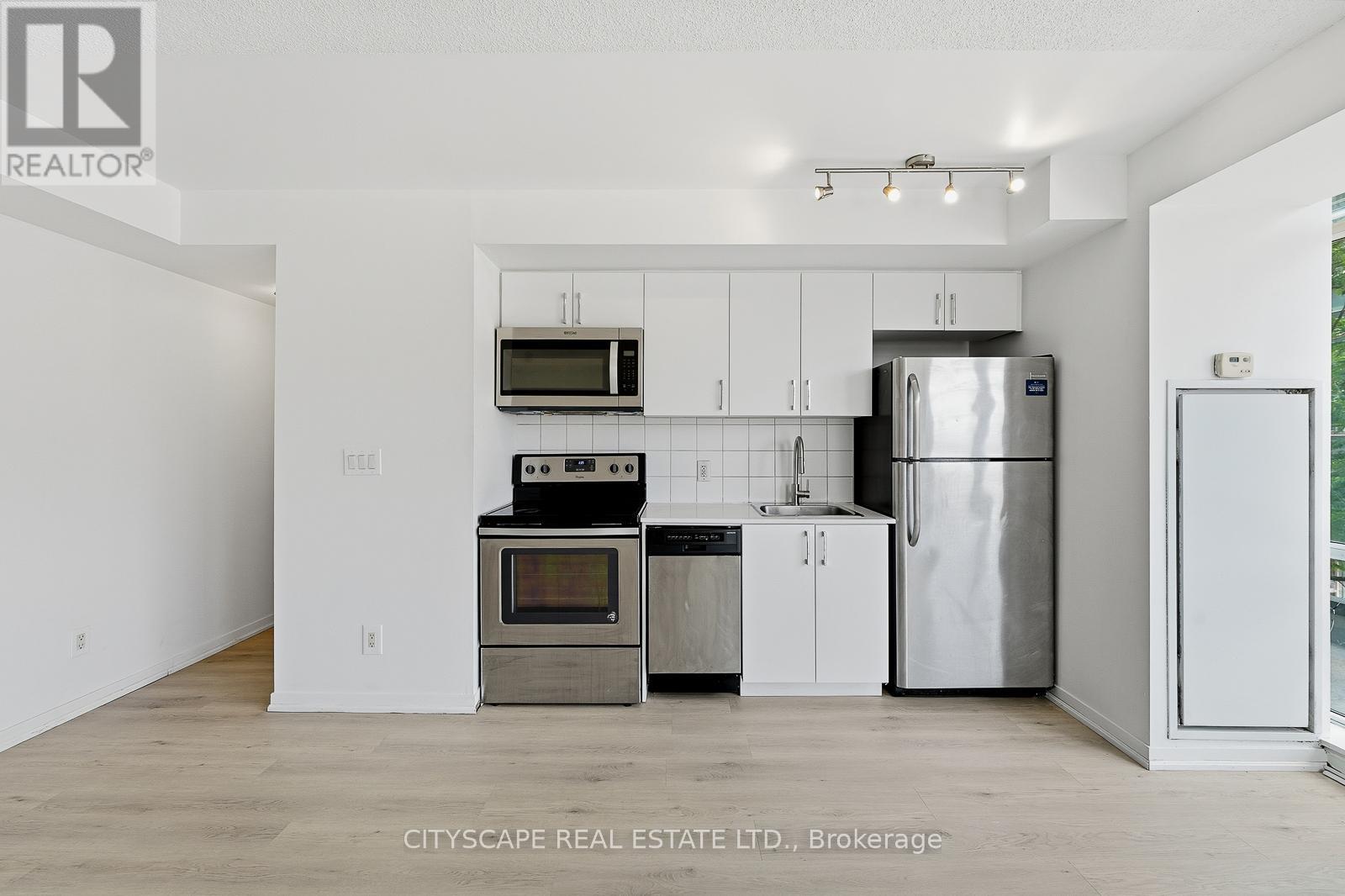 211 - 20 Joe Shuster Way, Toronto, Ontario  M6K 0A3 - Photo 4 - C13461538
