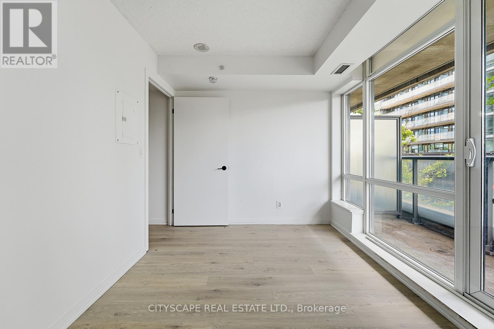 211 - 20 Joe Shuster Way, Toronto, Ontario  M6K 0A3 - Photo 9 - C13461538