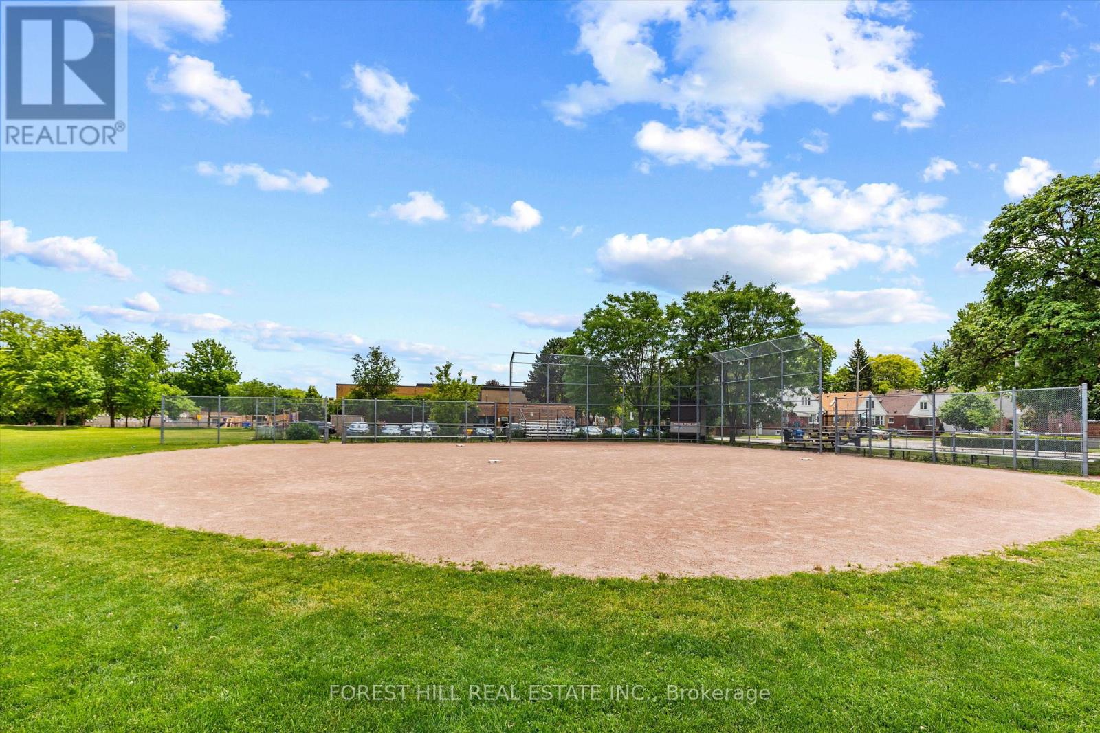 6 Barrett Road, Toronto, Ontario  M4B 1V9 - Photo 39 - E13462688