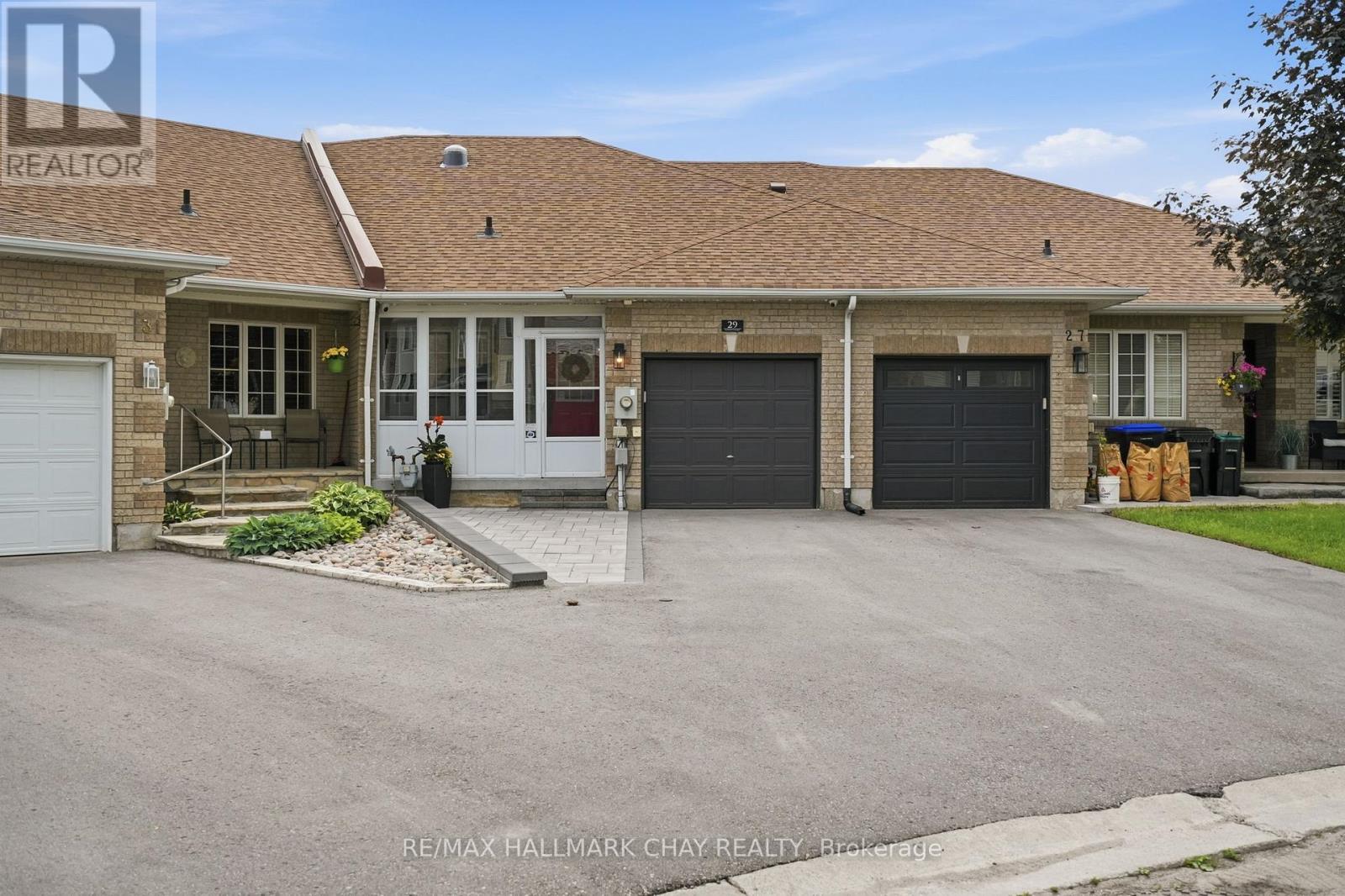 29 NATALE COURT, Bradford West Gwillimbury, Ontario