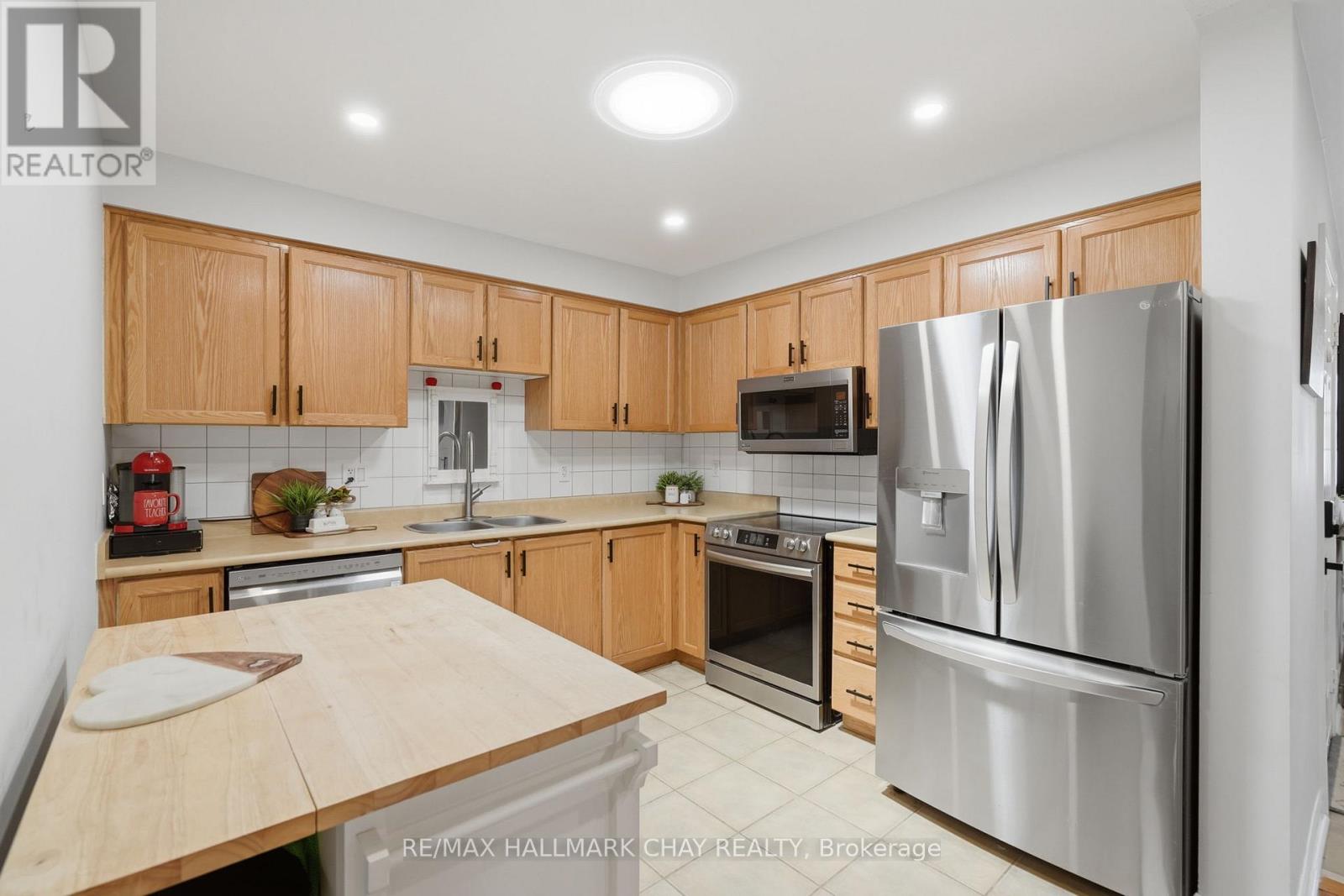 29 Natale Court, Bradford West Gwillimbury, Ontario  L3Z 3J3 - Photo 13 - N13462866