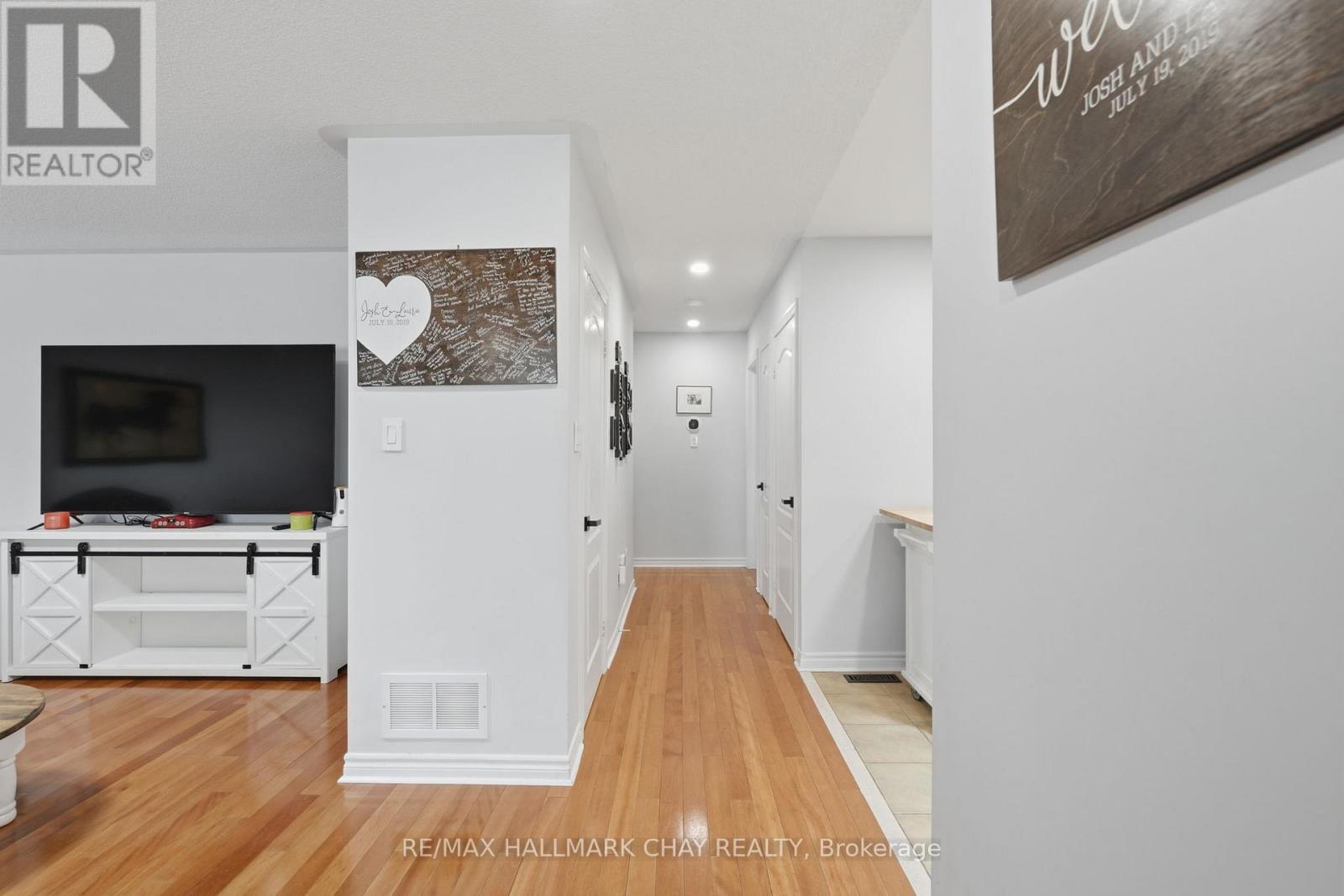 29 Natale Court, Bradford West Gwillimbury, Ontario  L3Z 3J3 - Photo 17 - N13462866