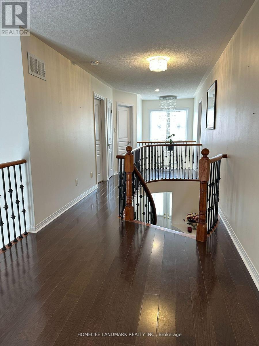 55 Moss Creek Boulevard E, Markham, Ontario  L6C 2V5 - Photo 10 - N13462880