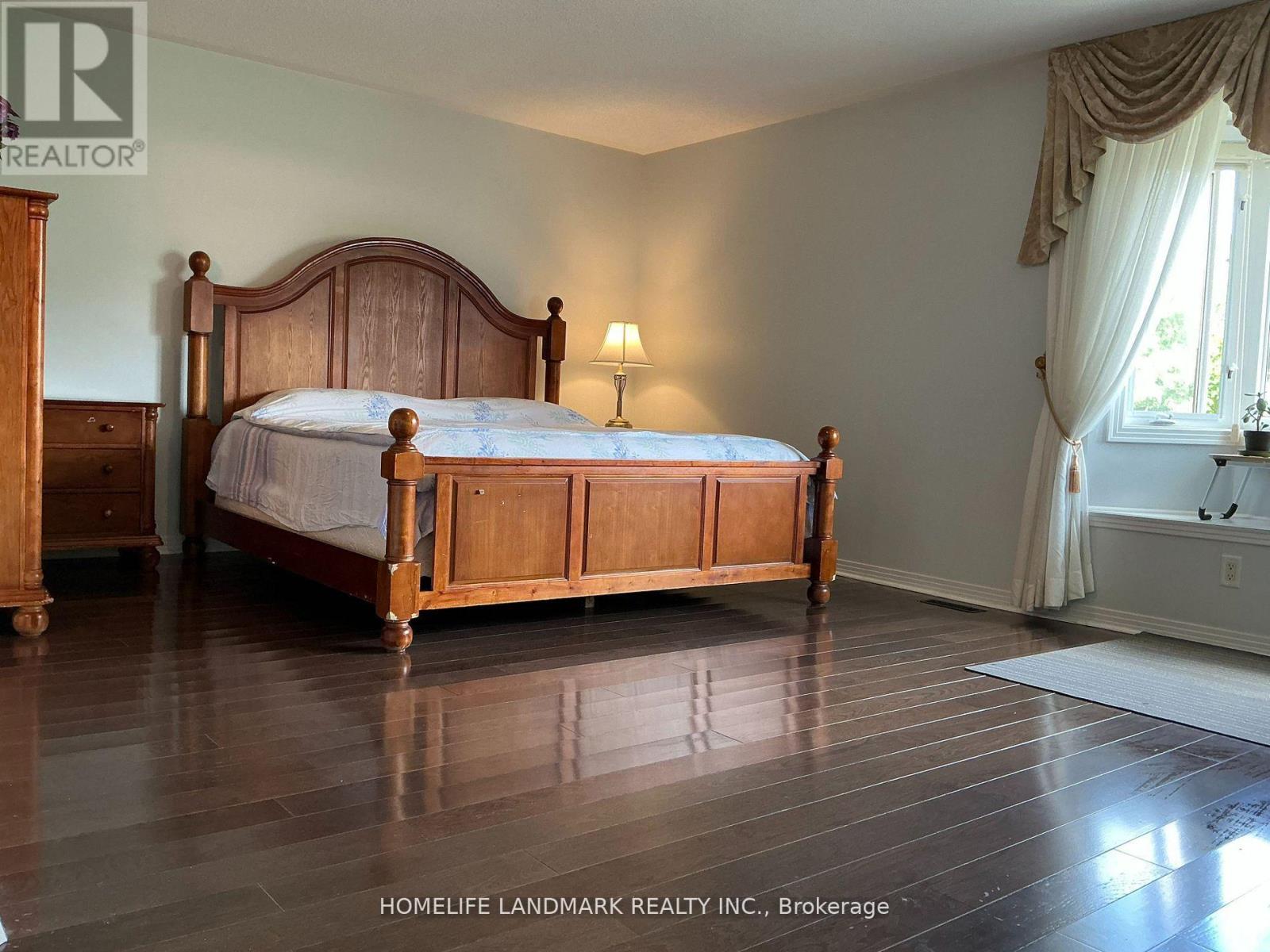 55 Moss Creek Boulevard E, Markham, Ontario  L6C 2V5 - Photo 11 - N13462880