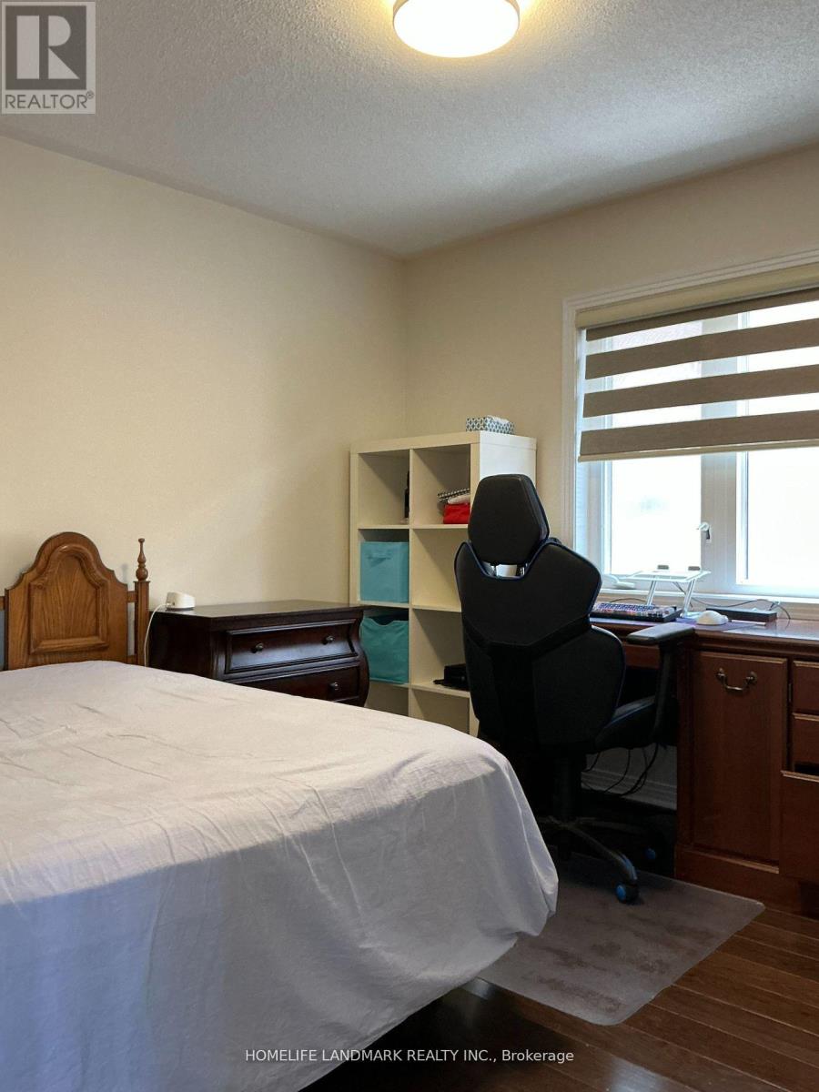 55 Moss Creek Boulevard E, Markham, Ontario  L6C 2V5 - Photo 19 - N13462880