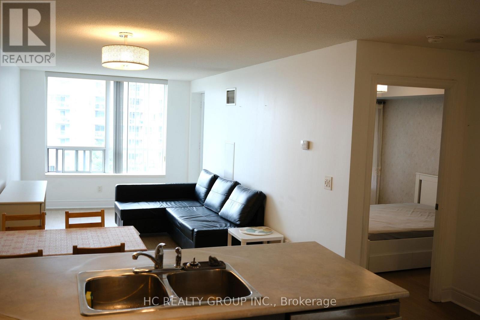 722 - 62 Suncrest Boulevard, Markham, Ontario  L3T 7Y6 - Photo 7 - N13462962
