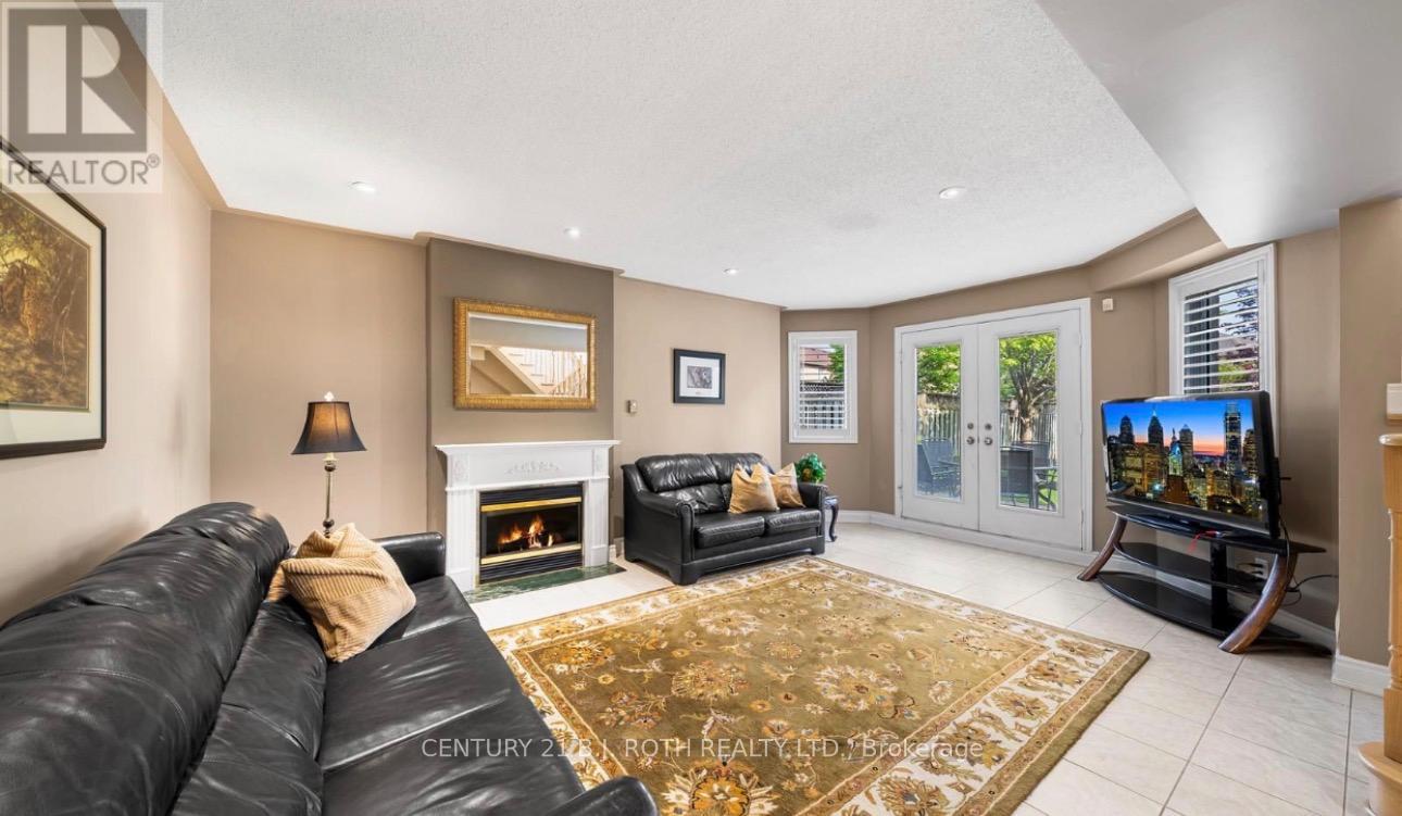 28 Poplar Drive, Richmond Hill, Ontario  L4E 2Y4 - Photo 22 - N13462994