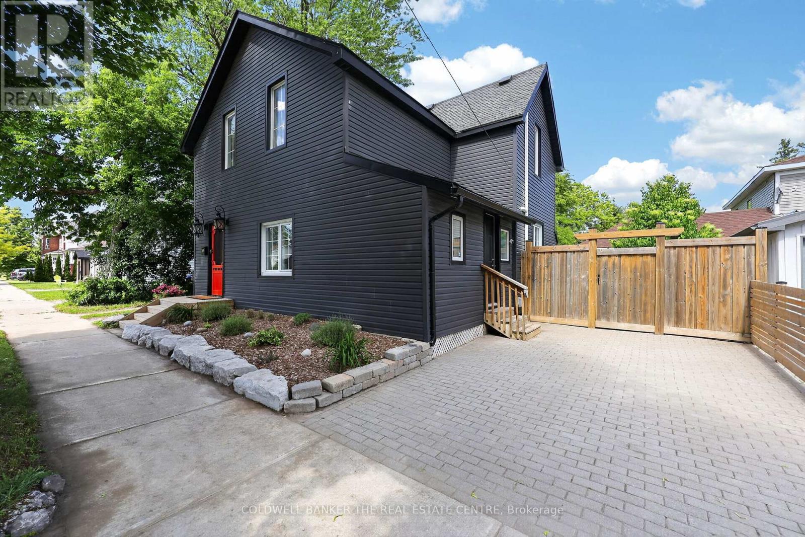 69 Beech Street, Collingwood, Ontario  L9Y 2T1 - Photo 3 - S13462792