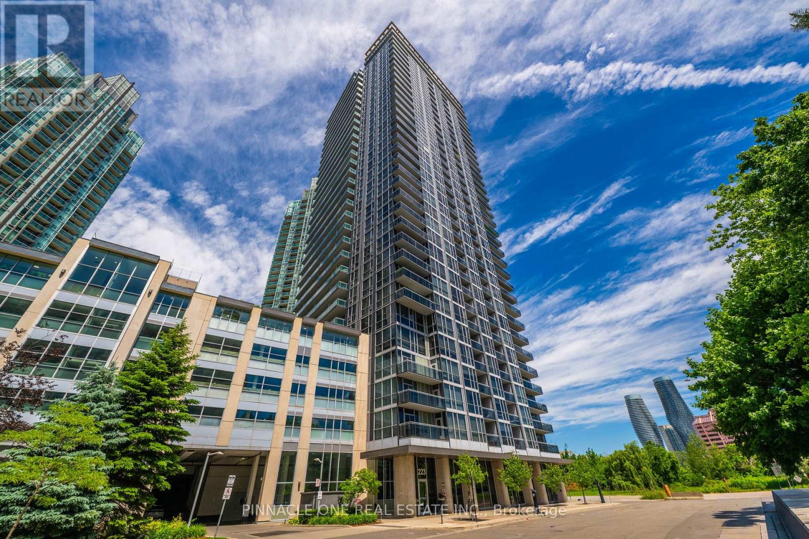 1712 - 223 WEBB DRIVE, Mississauga, Ontario