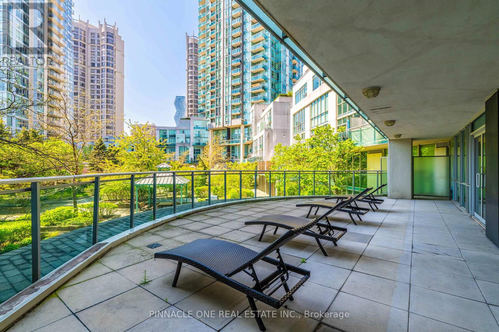 1712 - 223 Webb Drive, Mississauga, Ontario  L5B 0E8 - Photo 33 - W13459088