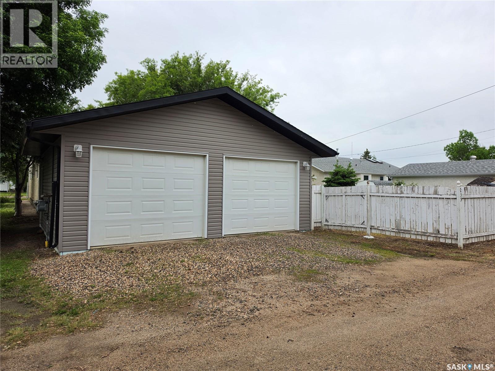 235 2nd Avenue E, Unity, Saskatchewan  S0K 4L0 - Photo 4 - SK037432
