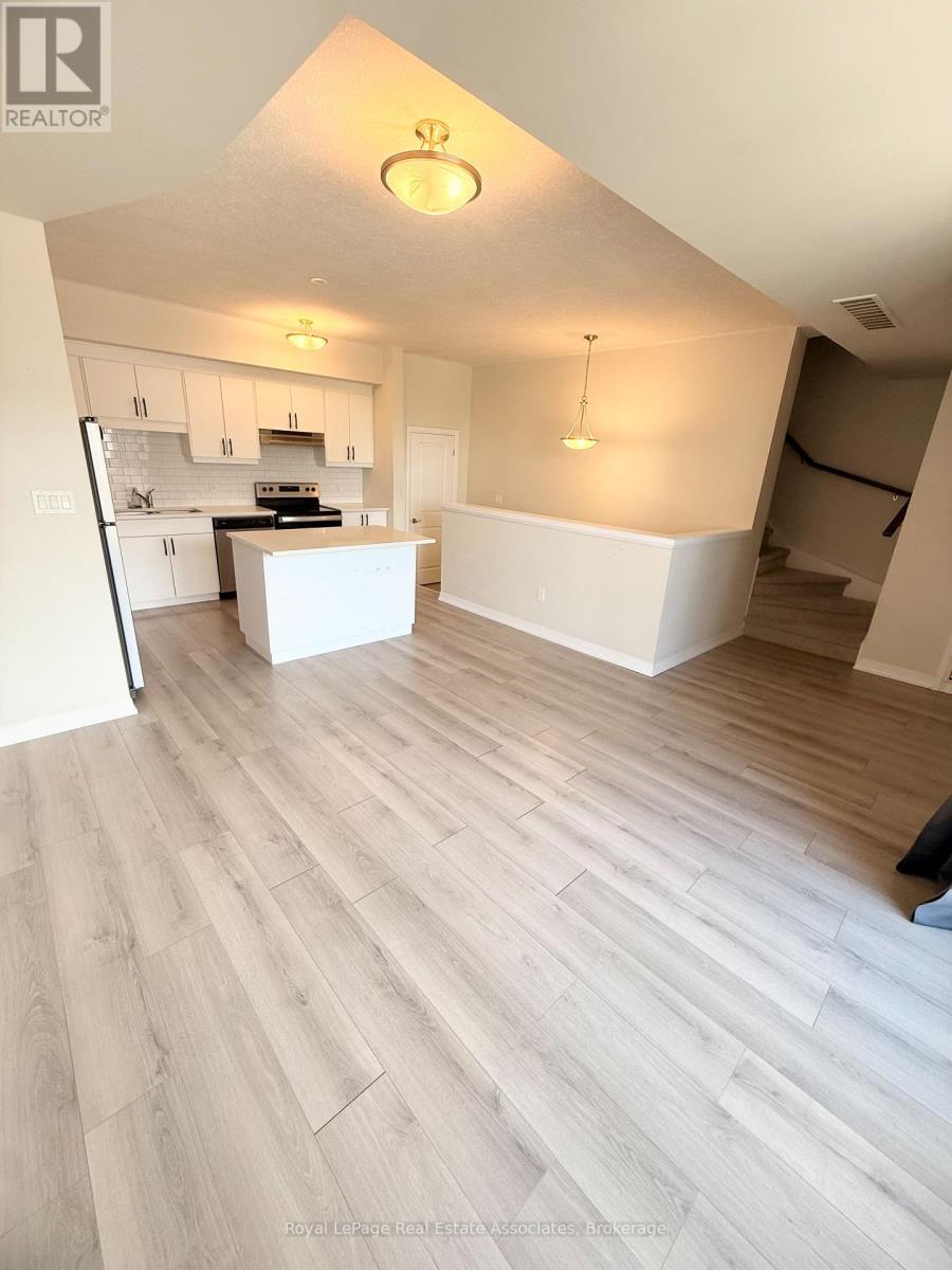 65 - 261 Woodbine Avenue, Kitchener, Ontario  N2R 0S7 - Photo 3 - X13458222
