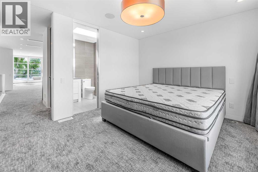 530 Crescent Road Nw, Calgary, Alberta  T2M 4A5 - Photo 41 - A2322137