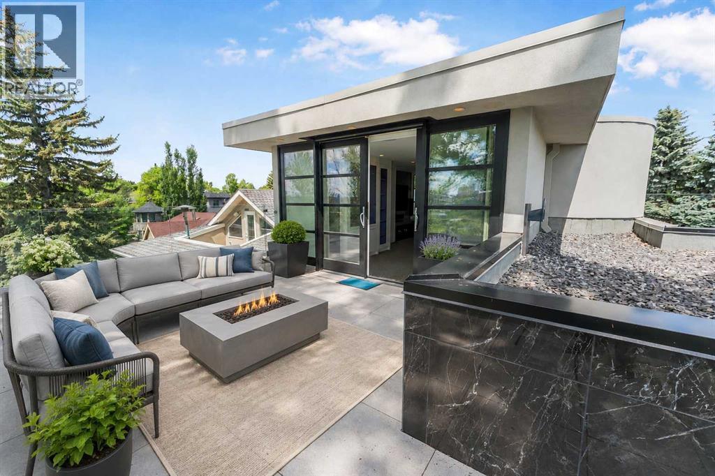 530 Crescent Road Nw, Calgary, Alberta  T2M 4A5 - Photo 42 - A2322137