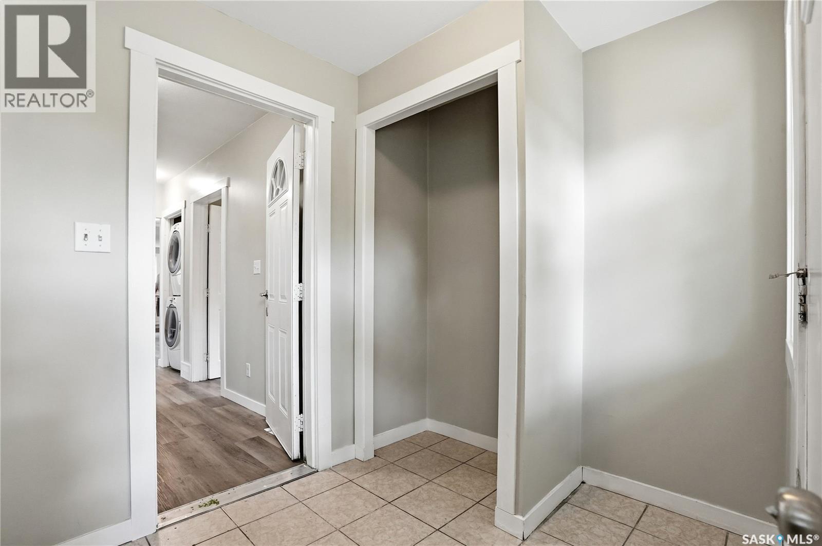 211 N Avenue S, Saskatoon, Saskatchewan  S7M 2N1 - Photo 4 - SK039769