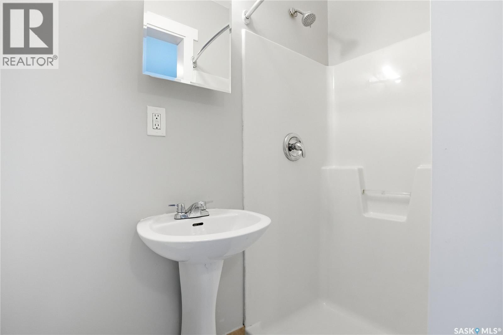 211 N Avenue S, Saskatoon, Saskatchewan  S7M 2N1 - Photo 9 - SK039769