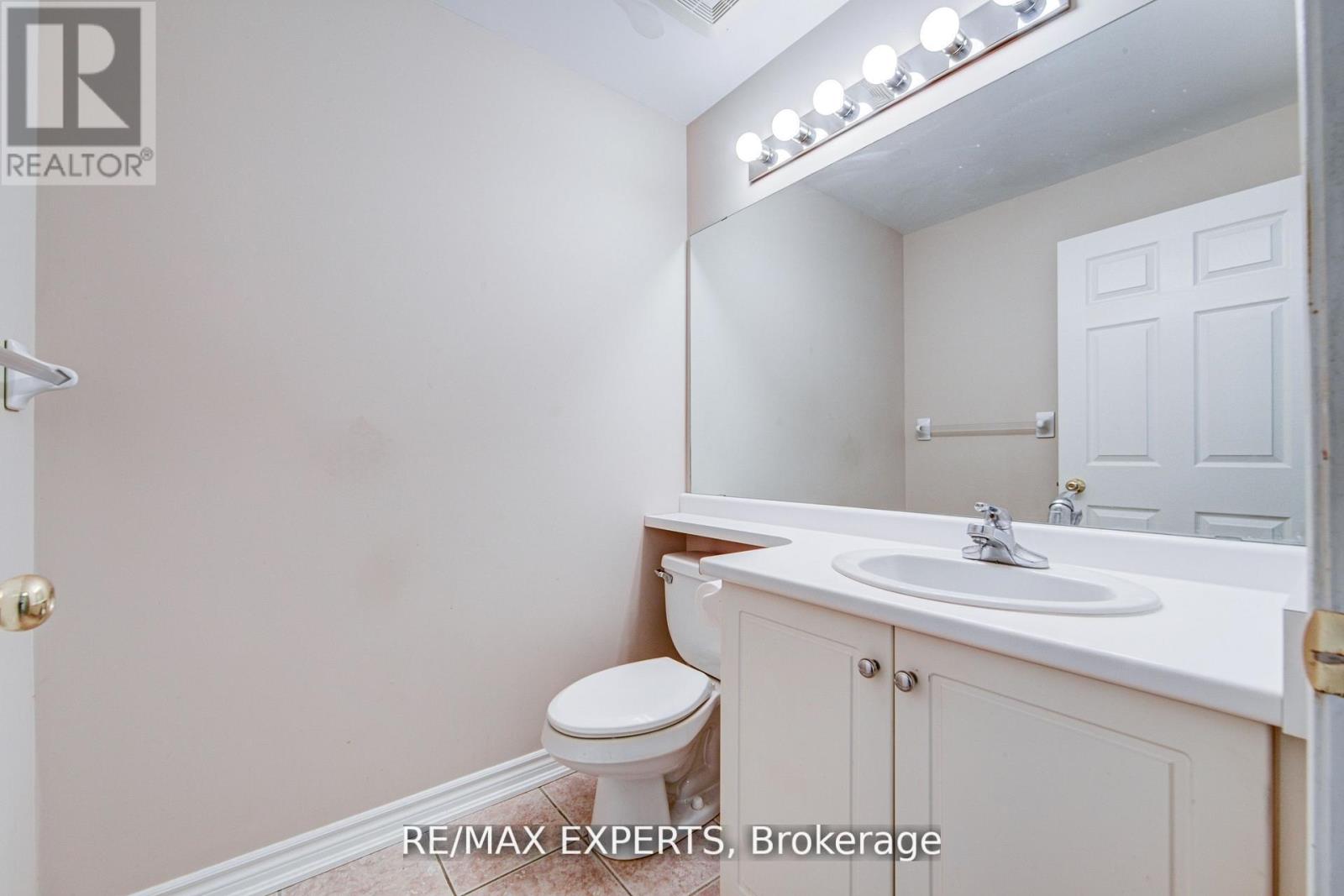 102 - 391 Plains Road E, Burlington, Ontario  L7T 4M2 - Photo 23 - W13462778