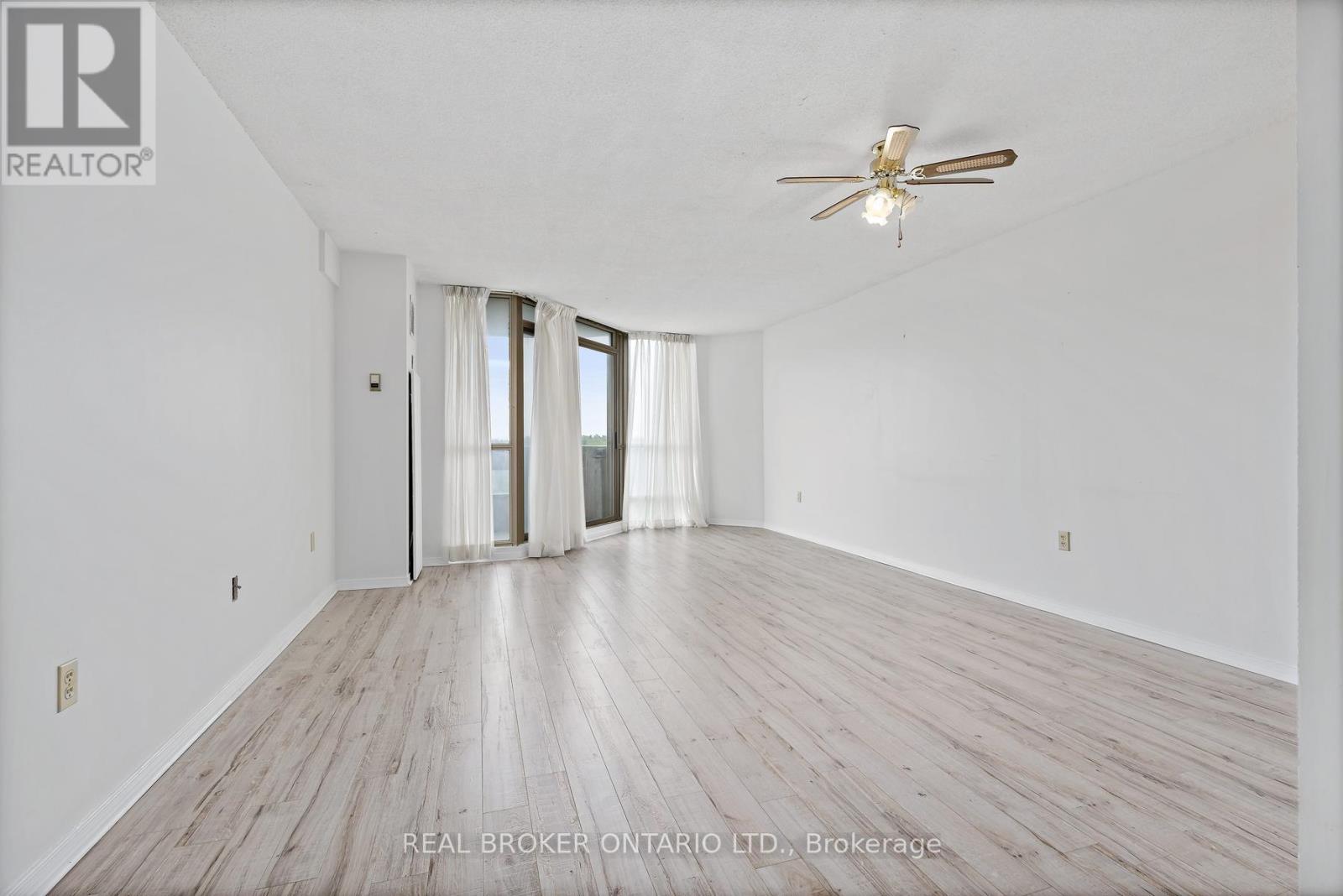 705 - 20 Mcfarlane Drive, Halton Hills, Ontario  L7G 5J8 - Photo 4 - W13462782