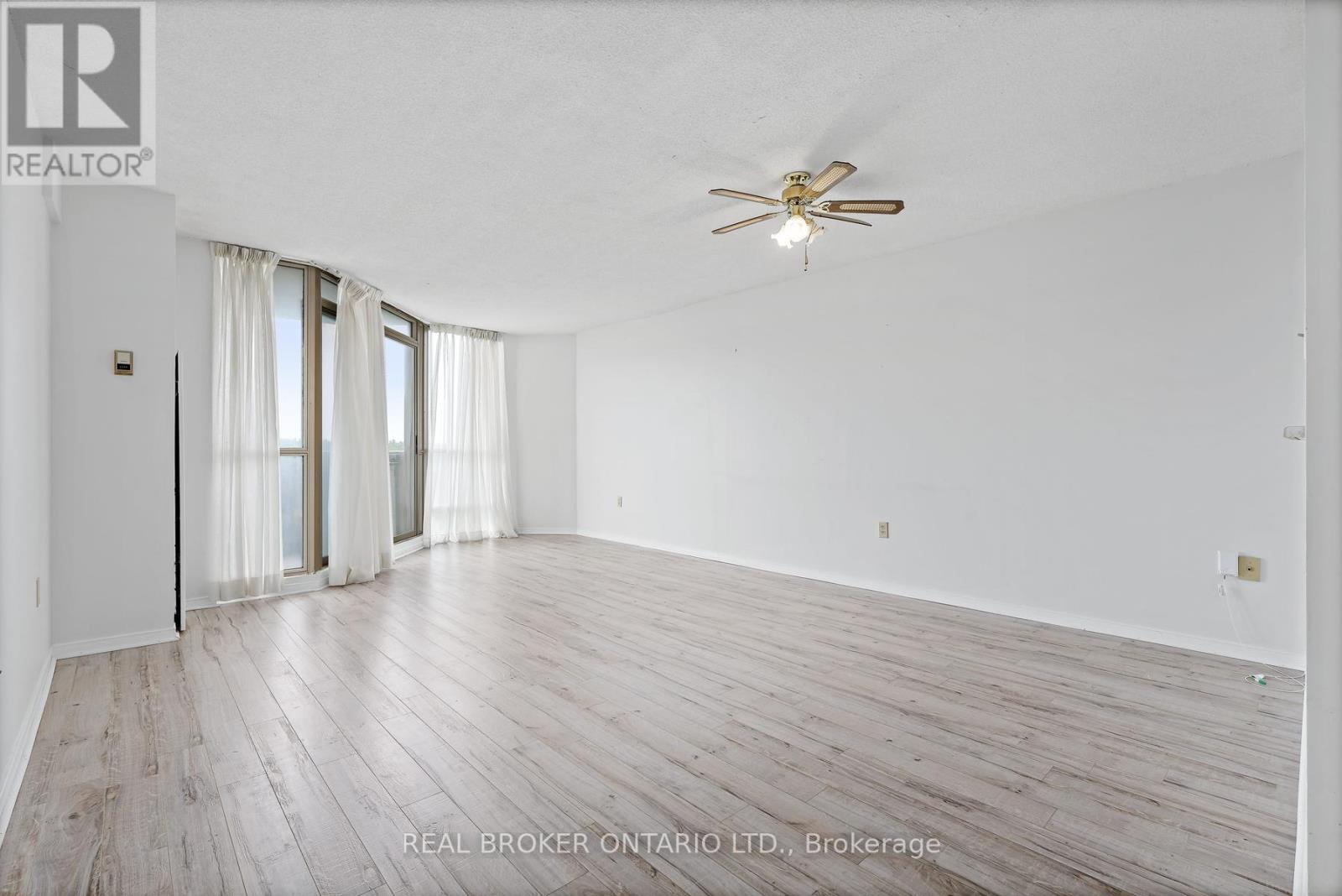 705 - 20 Mcfarlane Drive, Halton Hills, Ontario  L7G 5J8 - Photo 5 - W13462782