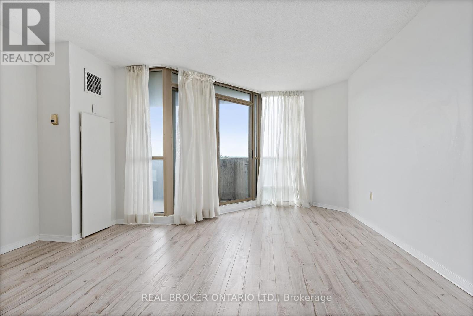 705 - 20 Mcfarlane Drive, Halton Hills, Ontario  L7G 5J8 - Photo 6 - W13462782