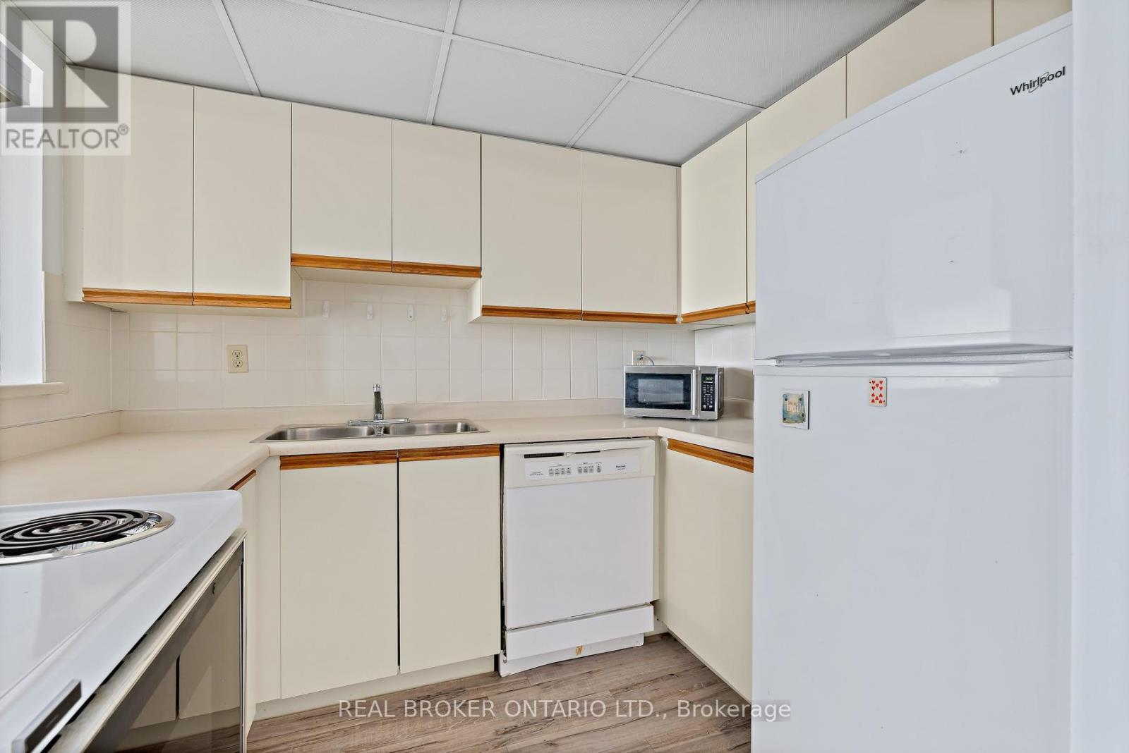 705 - 20 Mcfarlane Drive, Halton Hills, Ontario  L7G 5J8 - Photo 9 - W13462782