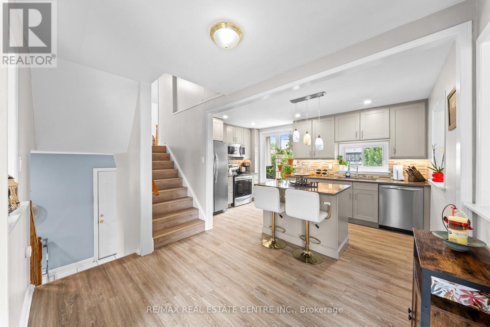 39 Grassmere Crescent, Brampton, Ontario  L6S 1C9 - Photo 11 - W13462810
