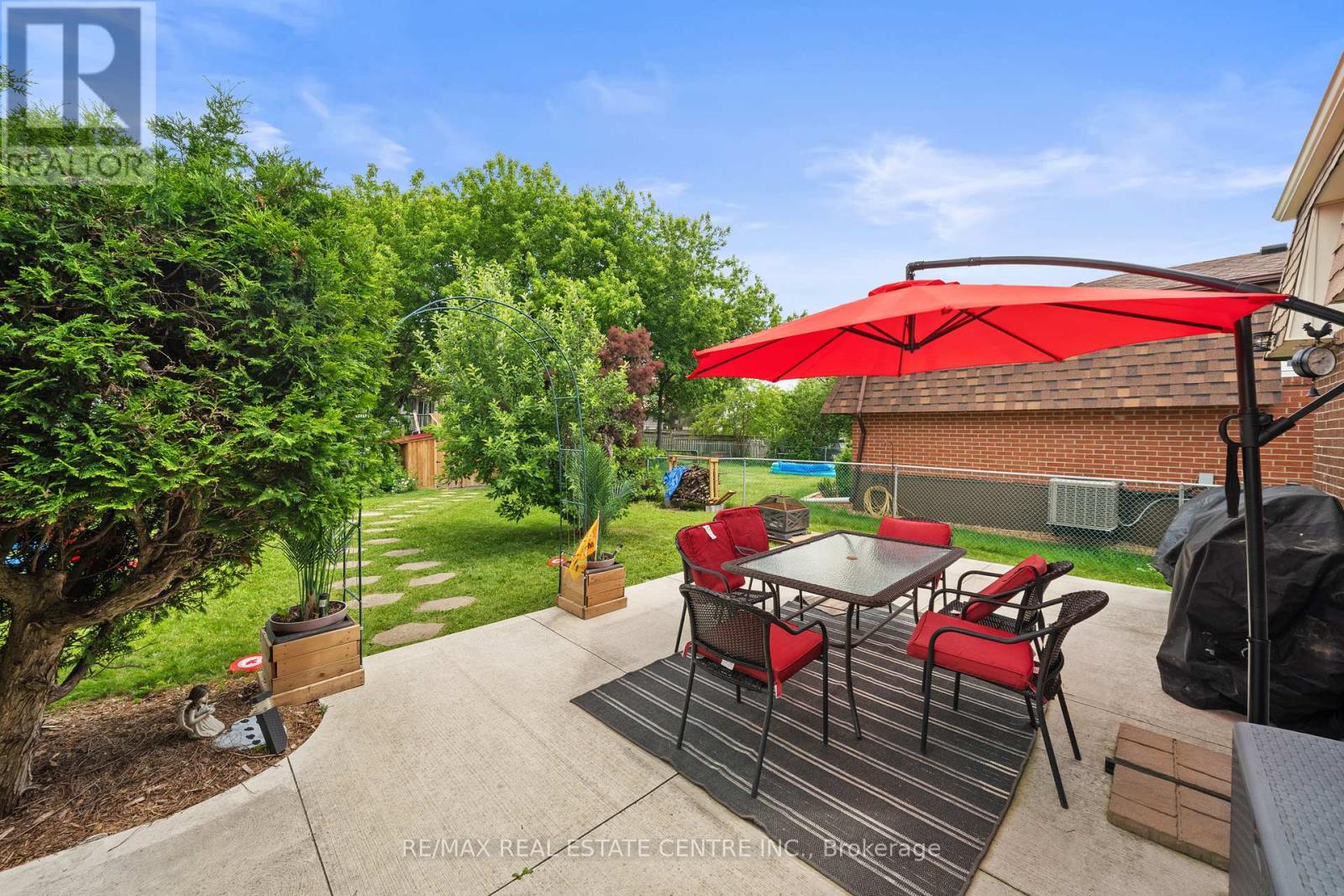 39 Grassmere Crescent, Brampton, Ontario  L6S 1C9 - Photo 41 - W13462810