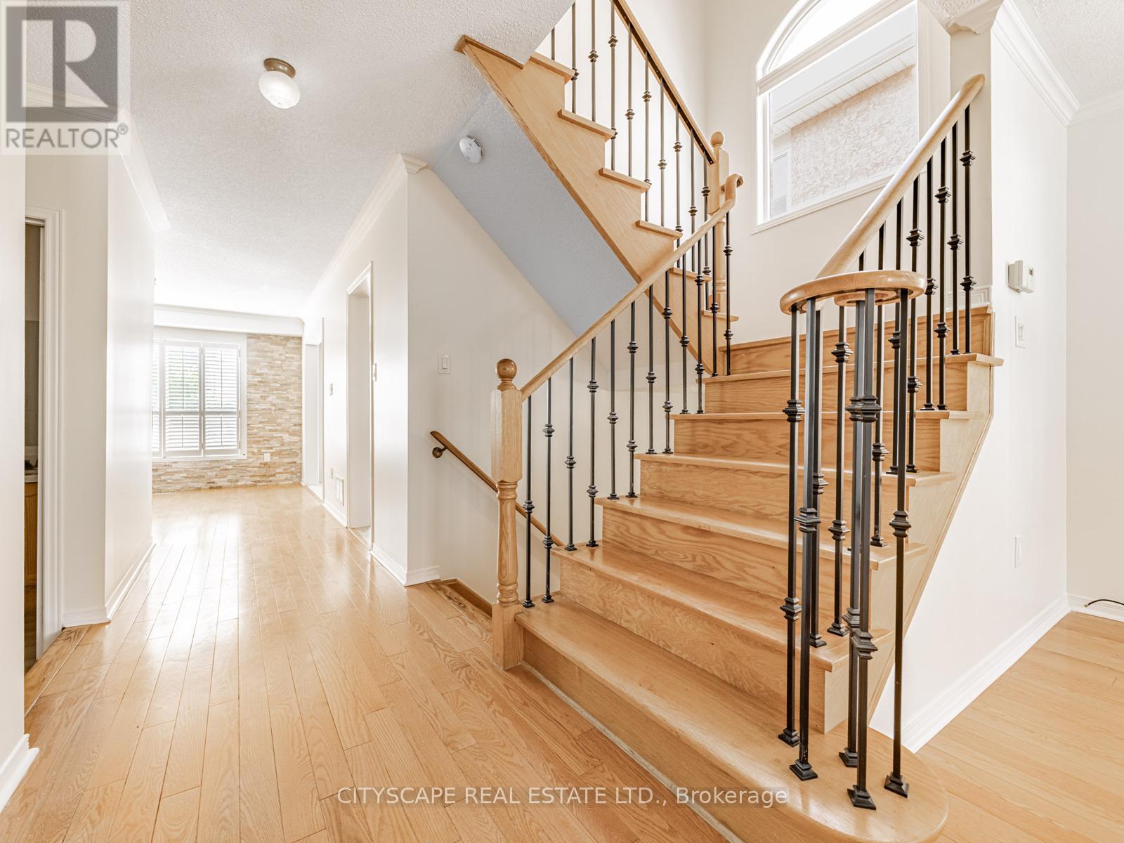 3270 Ridgeleigh Heights, Mississauga, Ontario  L5M 6R9 - Photo 13 - W13462830