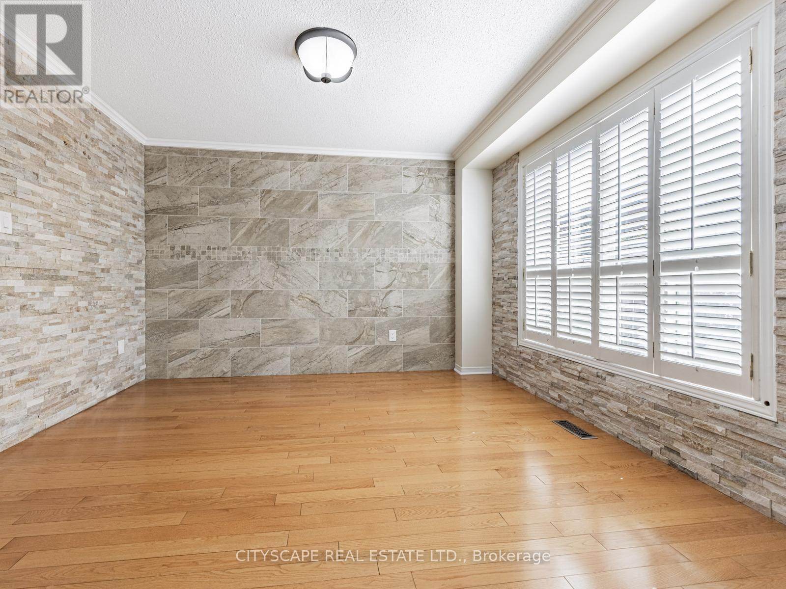 3270 Ridgeleigh Heights, Mississauga, Ontario  L5M 6R9 - Photo 15 - W13462830
