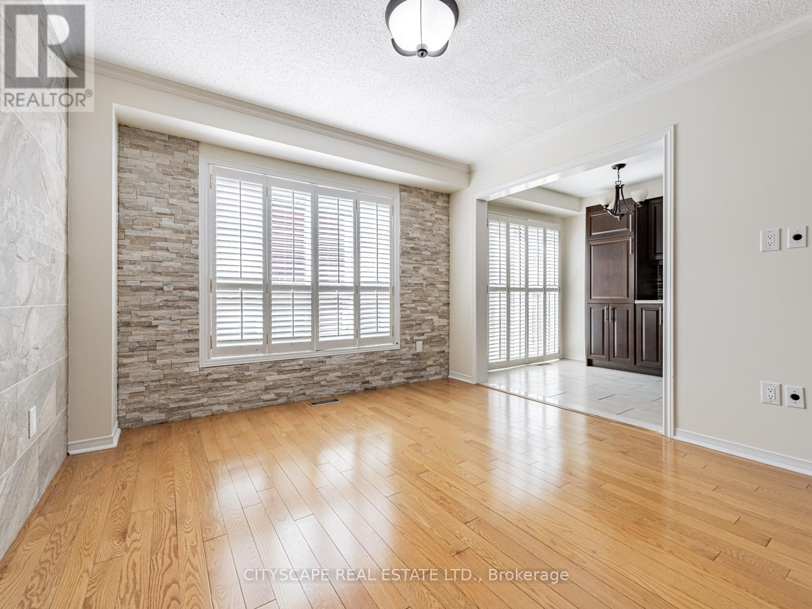 3270 Ridgeleigh Heights, Mississauga, Ontario  L5M 6R9 - Photo 17 - W13462830