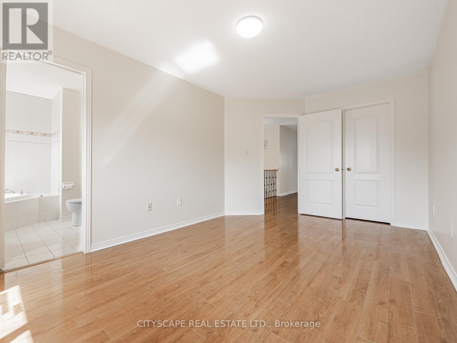 3270 Ridgeleigh Heights, Mississauga, Ontario  L5M 6R9 - Photo 24 - W13462830