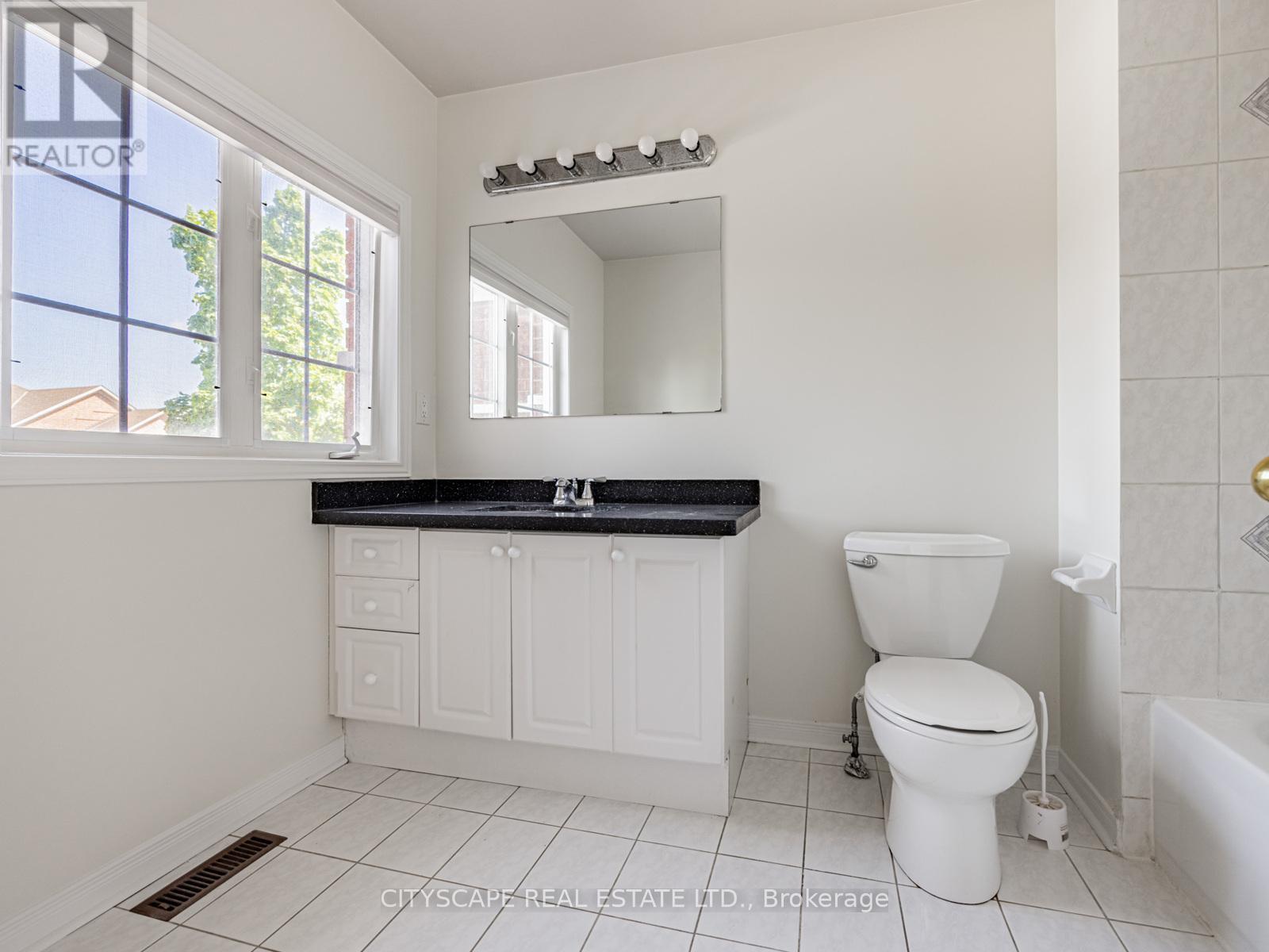 3270 Ridgeleigh Heights, Mississauga, Ontario  L5M 6R9 - Photo 29 - W13462830