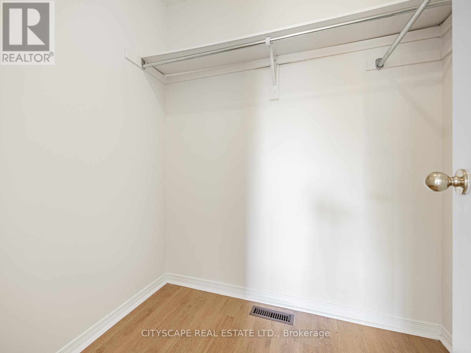 3270 Ridgeleigh Heights, Mississauga, Ontario  L5M 6R9 - Photo 31 - W13462830