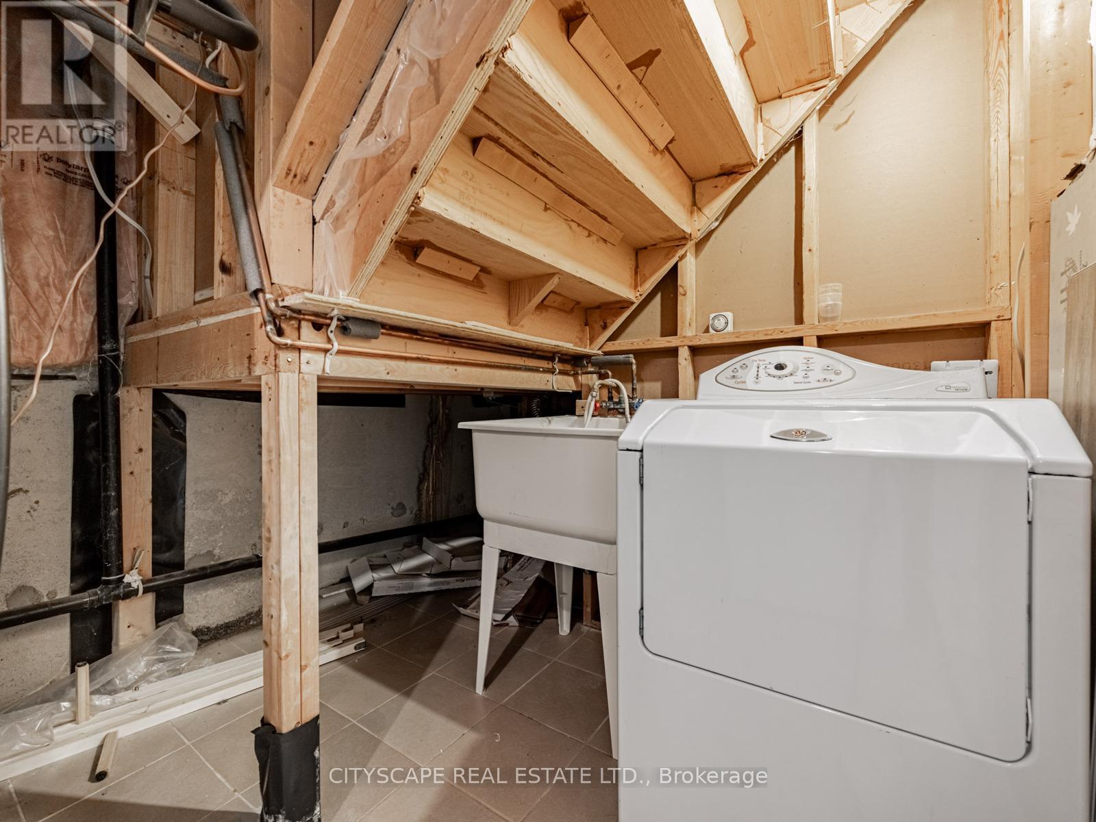 3270 Ridgeleigh Heights, Mississauga, Ontario  L5M 6R9 - Photo 40 - W13462830
