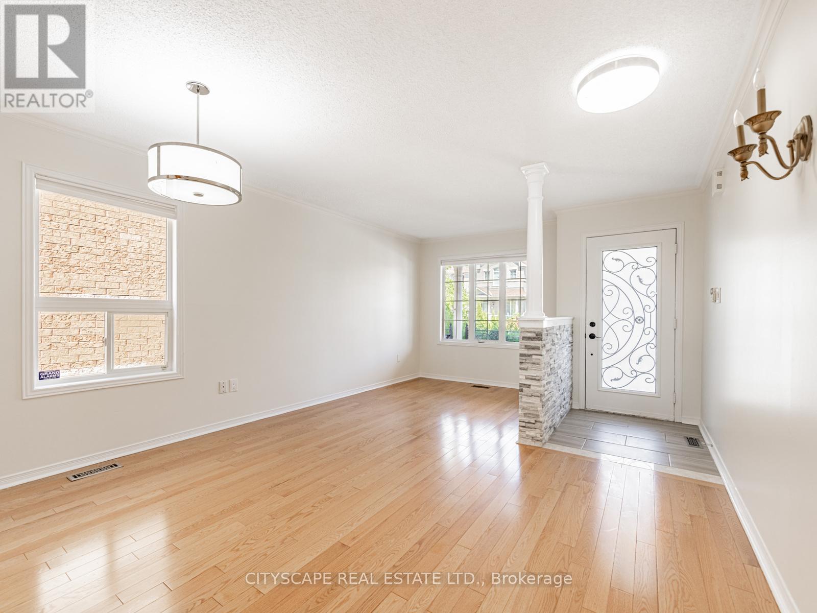 3270 Ridgeleigh Heights, Mississauga, Ontario  L5M 6R9 - Photo 8 - W13462830