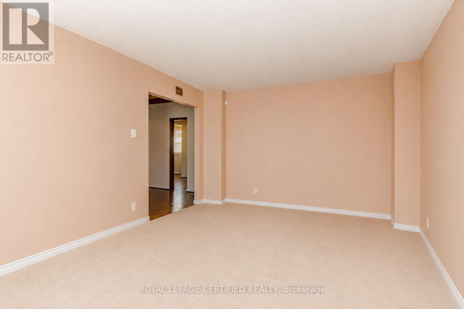 11 Pearson Road, Brampton, Ontario  L6Y 2M9 - Photo 6 - W13462914