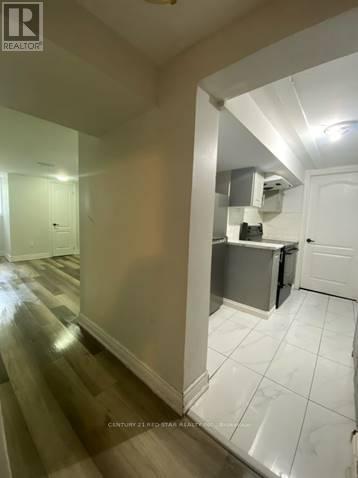 10 Beattie Avenue, Toronto, Ontario  M9W 2M3 - Photo 7 - W13462978