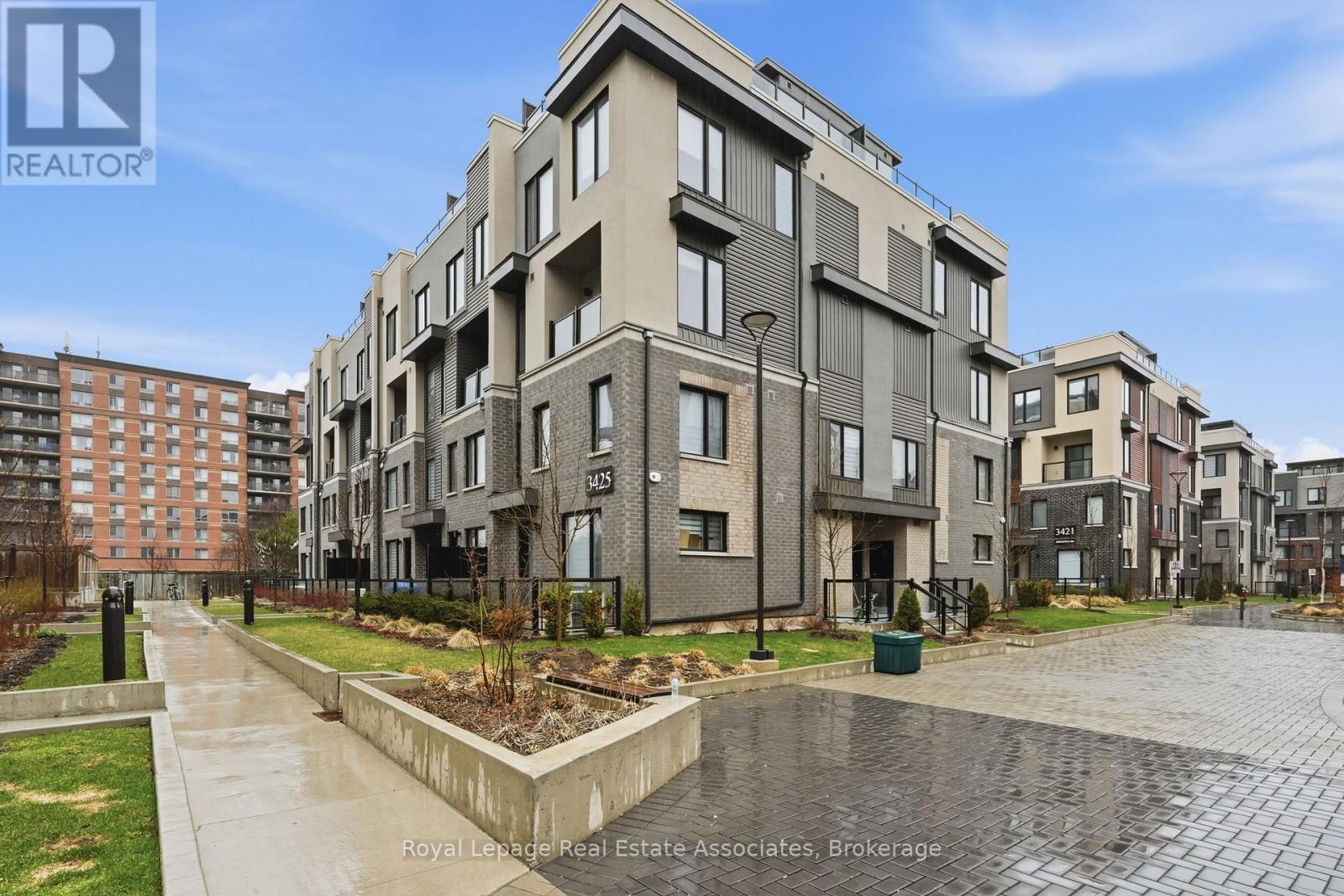 10 - 3425 RIDGEWAY DRIVE, Mississauga, Ontario