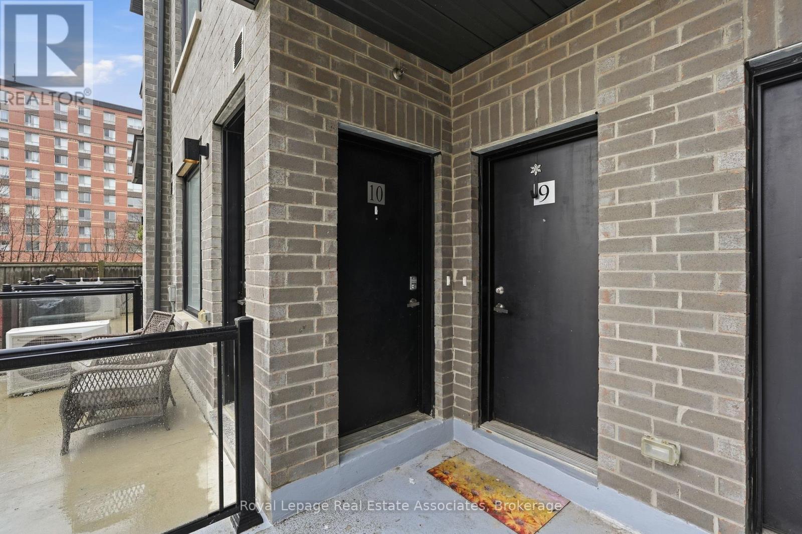 10 - 3425 Ridgeway Drive, Mississauga, Ontario  L5L 0B9 - Photo 2 - W13463042