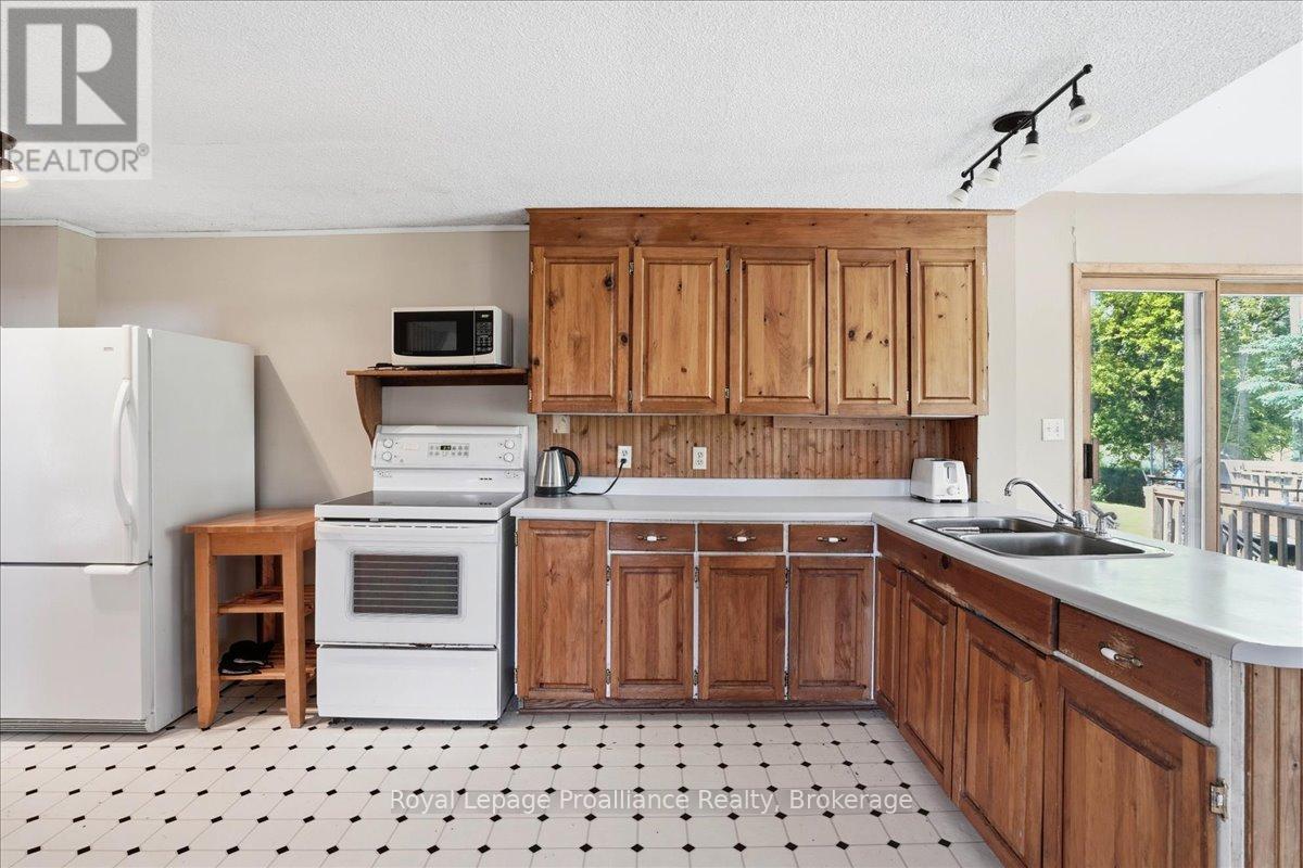1710 Old Wooler Road, Quinte West, Ontario  K0K 3M0 - Photo 13 - X13462834