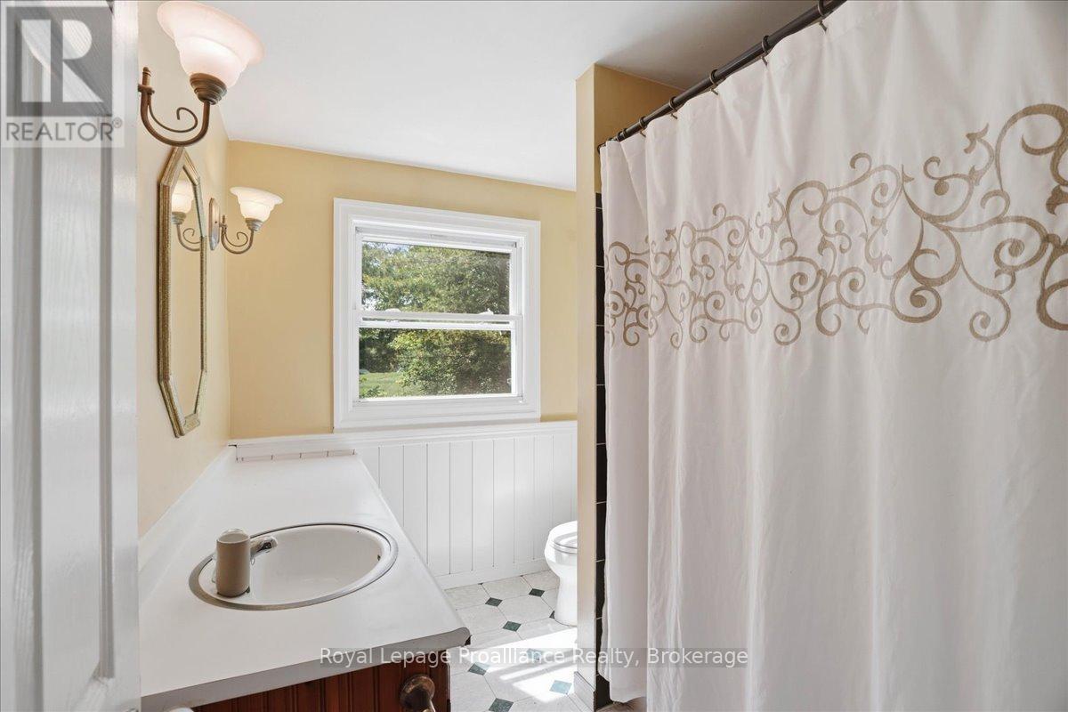 1710 Old Wooler Road, Quinte West, Ontario  K0K 3M0 - Photo 17 - X13462834